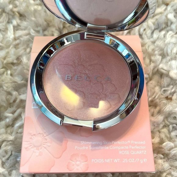2 for $50 - BECCA - Shimmering Skin Perfector - Rose Quartz Limited Edition - Picture 1 of 6